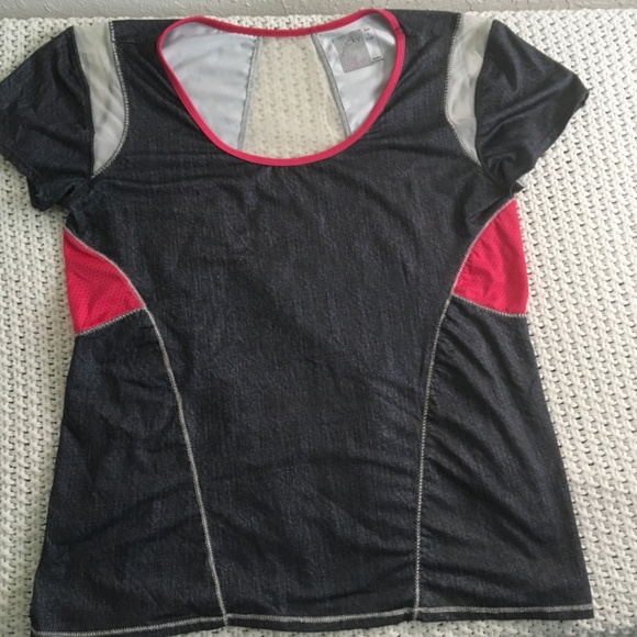 LUCKY IN LOVE SHORT SLEEVE DRYFIT SHIRT SIZE LARGE PINK AND GRAY - Picture 1 of 6